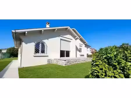 vente maison 5 pièces 110 m² à jurançon (64110)  350 000 €