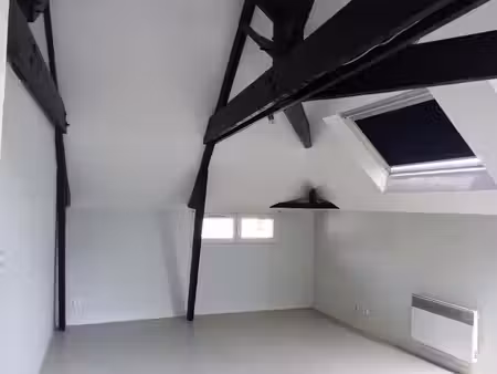 a louer - studio avec parking