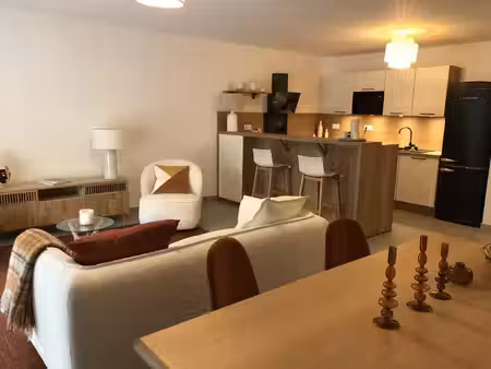 entre ville et nature  votre appartement nimois  exceptionne
