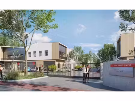 vente local d’activités 365m² à 1460m²