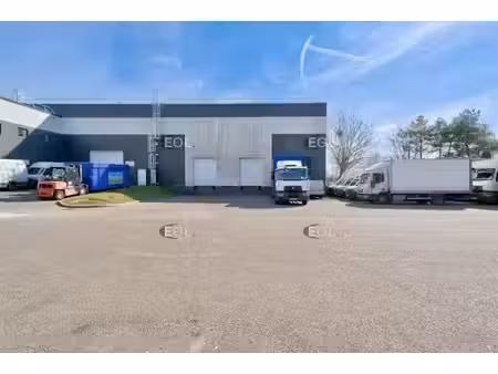 location local d’activités roissy en france 95700 1481m²
