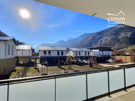 t2 de 46m2 avec terrasse dans résidence de 2021
