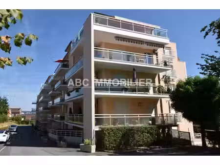 location appartement 3 pièces 83m²