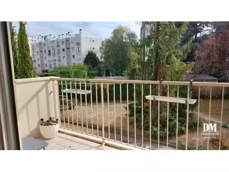 appartement orleans 5 pièce(s) 102 m2 bel espace commerces et tramway sur place