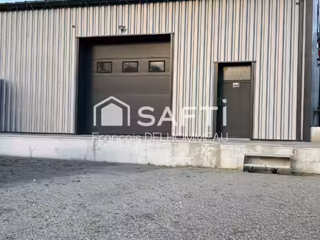 atelier de 130m2 avec bureau et place de parking