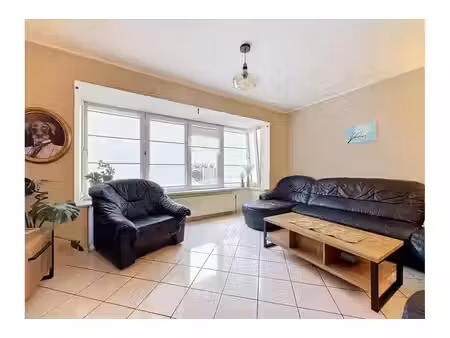 appartement à louer à rue des colonies 54 saint-marc (vbe80372)