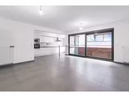 rez-de-chaussée à louer à rue de la goette 20 braine-l'alleud (vbe80356)
