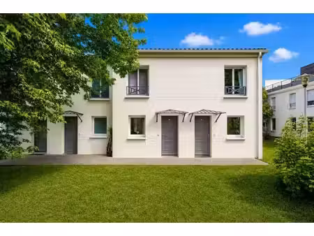maison 3 pièces 58 m² avec piscine près de bordeaux
