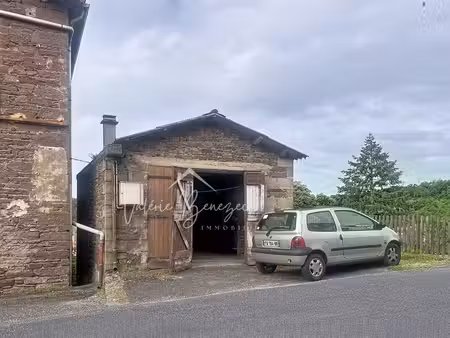 garage 25m2 route de st affrique
