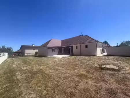 vente maison 5 pièces 136 m² à sagy (71580)  219 500 €