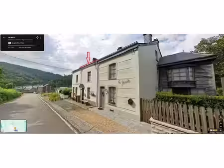 maison à rénover à la sotrtie du village
