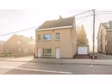 maison spacieuse 4 façades 3 ch. avec 2 garages