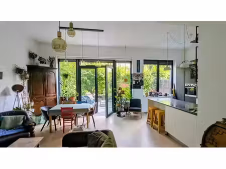 appartement 2 ch. avec terrasse à forest (1190)