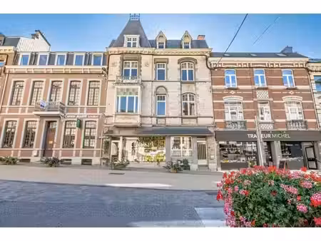 immeuble mixte composé d'un commerce  3 appartements et 1 m