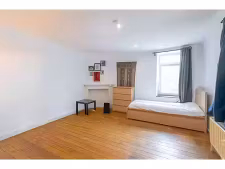 studio à vendre à laroche