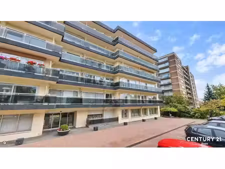 appartement 2 chambres avec terrasse et parking privatif – ±