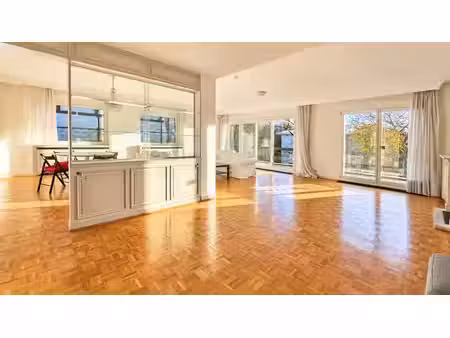de fré - apt de 178 m²  3 ch  3 sdb  terrasse sud  peb d