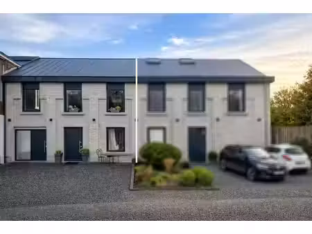 superbe maison atypique à hony