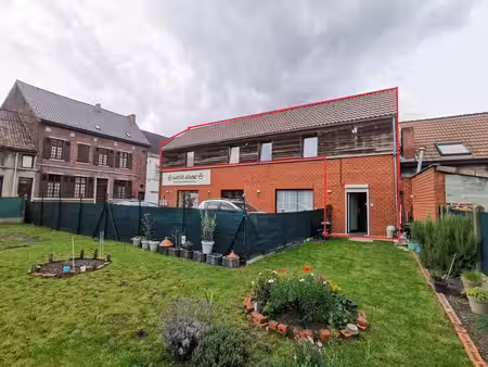 bel appartement 2 chambres avec jardin