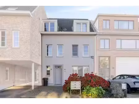 appartement prêt à emménager au rez-de-chaussée avec jardin