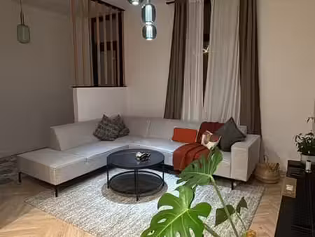 maison de charme rénovée et meublée à berchem