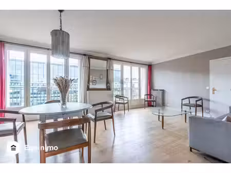 appartement de 97 50m2 avec balcons  situé avenue du général
