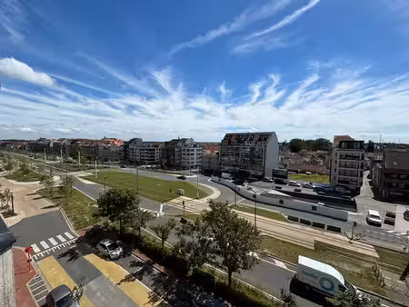 zonnig & instapklaar appartement op de boulevard te heist.