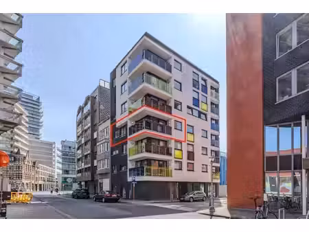 appartement d'angle avec 2 chambres et terrasse à ostende