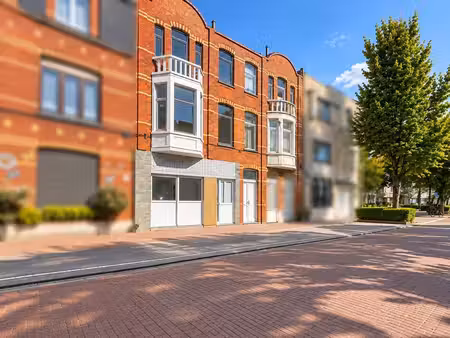 maison familiale économe en énergie avec six chambres et terrasse à vendre à oostende