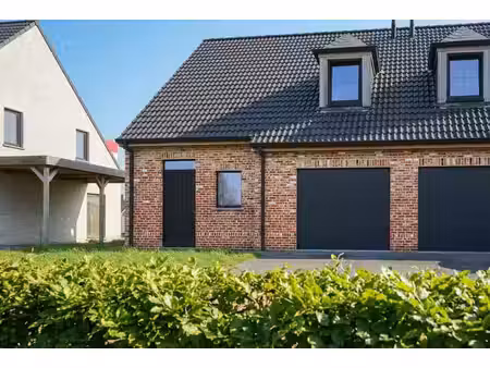 charmante maison neuve avec trois chambres  jardin ensoleill