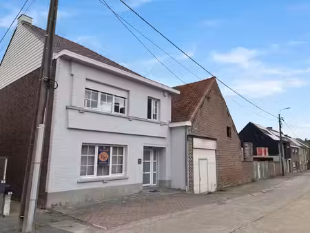 ruime open bebouwing met uitzonderlijk veel mogelijkheden...