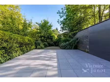 louise : rez-de-jardin d'exception - 2ch - sdb - sdd