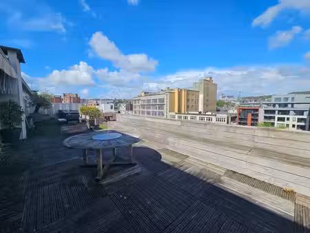 penthouse de quatre chambres avec splendide terrasse