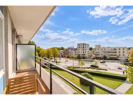 gerenoveerd appartement met 2 slaapkamers