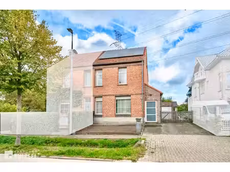 huis te koop in sint-niklaas met 3 slaapkamers