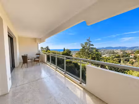 hauteurs de cannes - t3 85 m2 - vue mer - terrasse - parking
