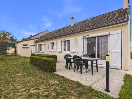 pavillon situé à braine avec confort de plain pied