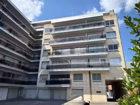 appartement 1 chambre avec balcon au centre de renaix