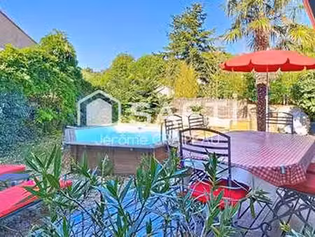 vente longère et corps de ferme piscine à longeville-sur-mer (85560) : à vendre piscine / 
