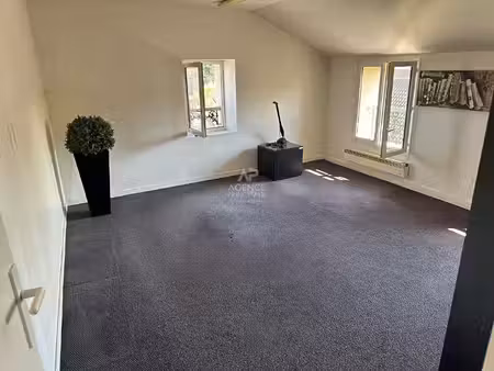appartement le mesnil le roi 2 pièce(s) 48.56 m2 - église