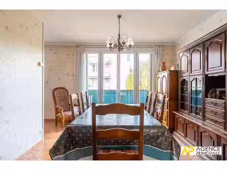 appartement le mesnil le roi 3 pièce(s) 66 m2