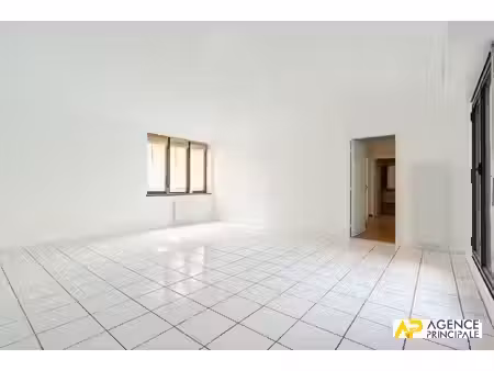 appartement 4 pièce(s) - ascenseur - terrasse - grand séjour - 78m²