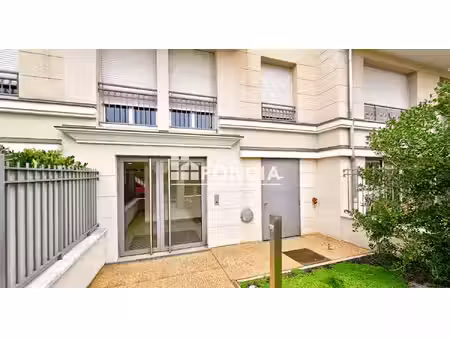 poissy  quartier noailles - appartement t2 40.40 m2 avec place de parking - residence de 2