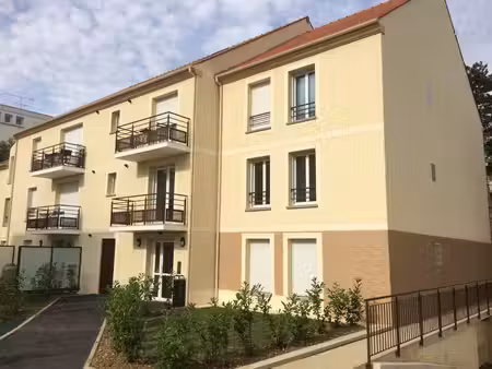 poissy grand 2 pièces