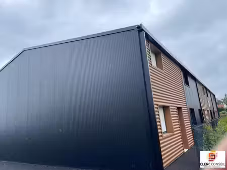 location local d’activités bourg achard 27310 240m²