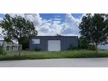 entrepôt à louer à lanaken pour € 2.500