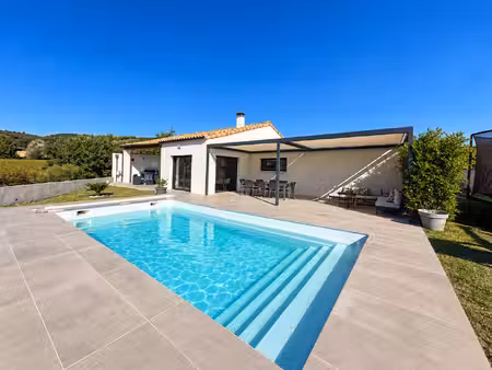 proche nyons - elegante villa contemporaine avec piscine et
