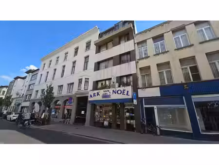 bien de commerce a. maison