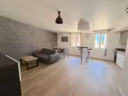 appartement duplex meublé de 62m2 .