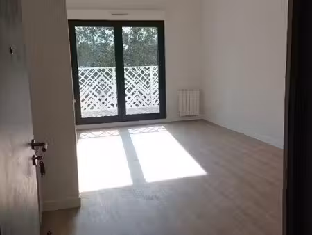 a louer saint-malo - quartier parame - appartement de type t2 recent